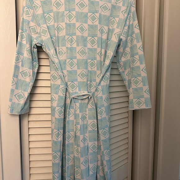 Geometric Patterned Robe with Belt - Picture 2 of 4